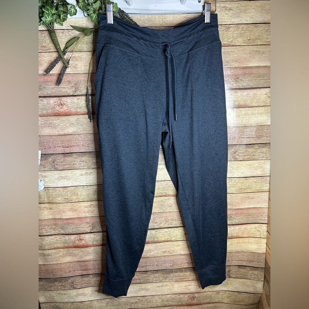 Lolë Soft Grey Joggers Sweatpants Women’s Size Small